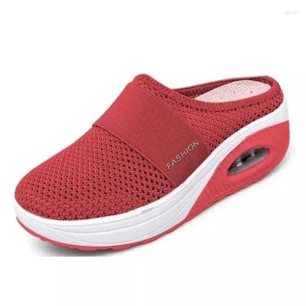 Chaussures décontractées Les femmes augmentent les baskets de plate-forme non glissantes coussin pour les pantoufles de marche extérieure en mailles respirantes