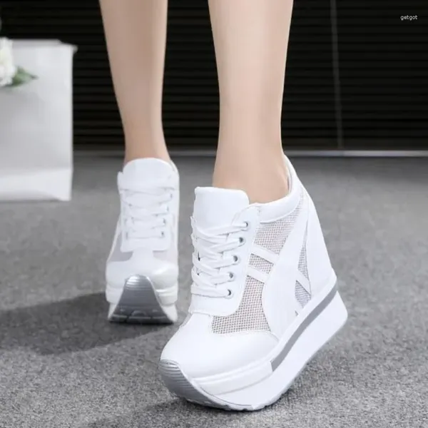 Zapatos casuales de plataforma para mujeres zapatillas 2024 verano de malla transpirable tacones tacones de 11 cm de espesor entrenadores blancos