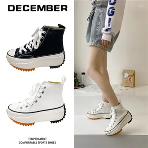Chaussures décontractées Femme Platform Sneakers Street Fashion Girl High Top Sports Lace Lace Up Boots confortable Canvas plus taille 34-42