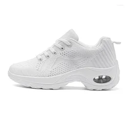 Chaussures décontractées Femmes Running Breathable Outdoor Light Weight White Walking Sneakers pour Wamen Dancing Shoes # 2269