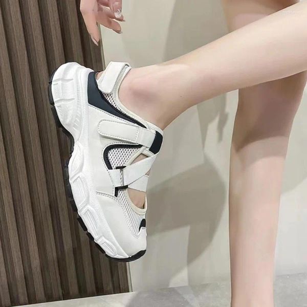 Chaussures décontractées pour femmes Sandales sportives en mailles respirantes 2024 Plateforme d'orteils fermés d'été pour femmes en plein air dames