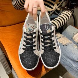 Chaussures décontractées Fashion Fashion Low-top Sneakers 2024 Spring High Quality Luxury Crystal Bling Flat Platform Zapatos de Mujer