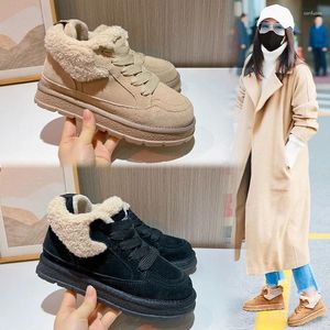 Chaussures décontractées Bottes de neige en cuir authentique pour femmes Hiver En peluche plate Femmes chaudes Sneakers polyvalents Zapatos de Mujer 2024