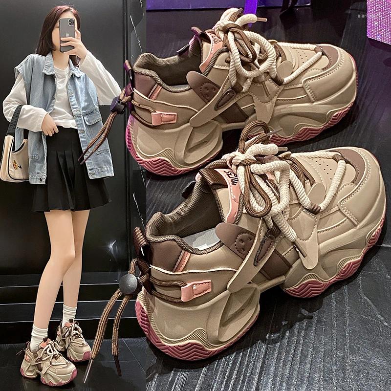 Chaussures décontractées à talons pour femmes, baskets à plateforme coréenne pour dames, chaussures de Tennis à semelle épaisse, à la mode, baskets en dentelle Roses, 2024