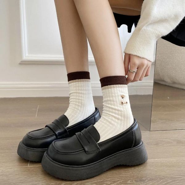 Zapatos casuales plataforma para mujeres de estilo británico zapatillas de zapatillas de zapatillas con pieles redondas de piel modis oxfords obstrucciones preppy sl