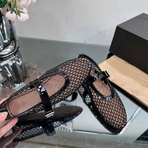 Chaussures décontractées Ballet plat rond pour femmes coupées avec un filet de pêche Mary Jane et à fond en évidence