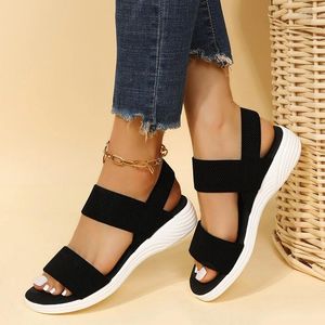 Casual schoenen dames sandalen 2024 Zomer modeplatform Romen vrouwen sport gesloten teen plat slip-on