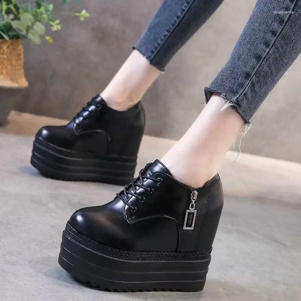 Chaussures décontractées pour femmes baskets respirantes vulcanize imperméables calices plate-forme femme sneaker cuir zapatos mujer zapatillas