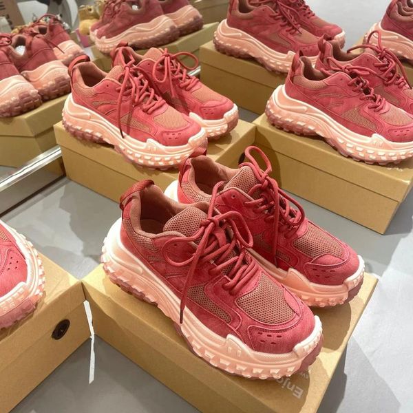 Chaussures décontractées femmes baskets en cuir véritable à la mode élégant femme Sport léger grosse dames