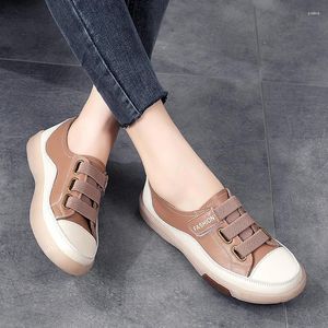 Zapatos casuales para mujeres zapatillas de zapatillas hechas a mano de cuero genuino suave gancho bucle skate zapato damas estudiante de pisos vulcanizados mocasines huecos