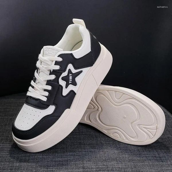 Chaussures décontractées Femmes Sports Fashion Star Skateboard Trainers épaisses Sole Running Running Tennis Sneakers Femme Flats Sneaker Outdoor