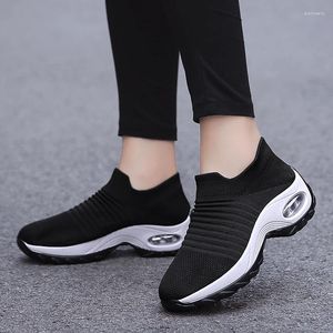 Chaussures décontractées Femmes Walking Sock Slip on Mesh Platform Air Cushion Athletic Designer Sneakers For Tenis de Luxo Feminino