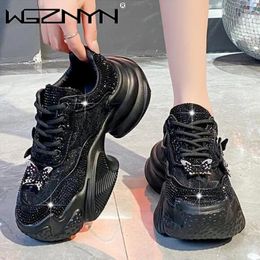 Chaussures décontractées Femme Femme Chunky Platform Sneakers 2024 Épais Bottom Sports Femme Bling Rhineston Trainers Zapatillas de Mujer pour femme