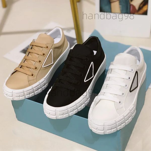 Zapatos casuales para mujer Zapato de diseñador Deportes Viajes Moda Mujer blanca Zapatos planos con cordones Zapatillas de deporte de cuero Paño Gimnasio Entrenadores Plataforma Señora Zapatillas de deporte Tamaño 35-41