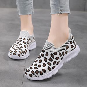 Casual schoenen dames sneakers wandel gaas platte luipaard print schattige bodemschoenen comfortabel lichtgewicht sneaker voor vrouwen