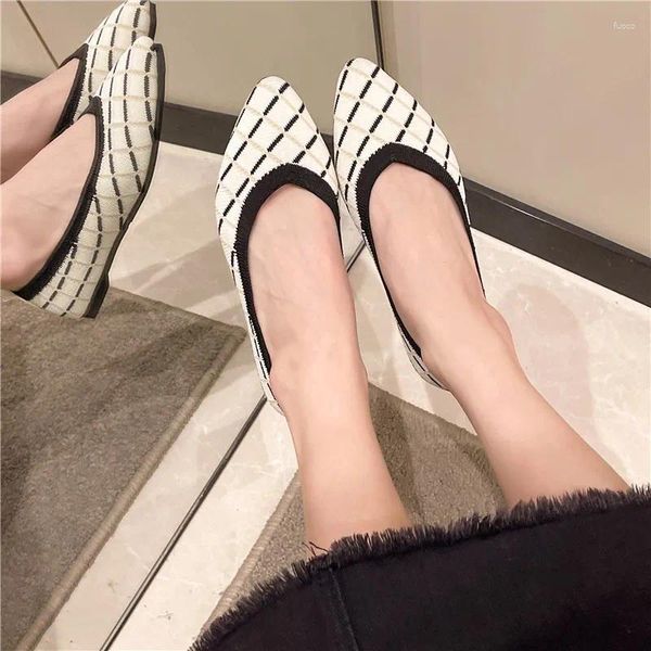 Chaussures décontractées Xiangfeng Talons bas 2024 Printemps et automne Saison Mary Jane Français Luxe Soirée Mode Femme