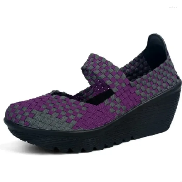 Chaussures décontractées xihaha High Help Houghtable Women Loafers Platform Cales Automne Slip sur les pompes à talon Danse carrée