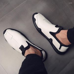 Zapatos casuales de la moda Yomior Men Real cuero mocasines Spring Summer Breathable Slip-On Designer Sneakers White