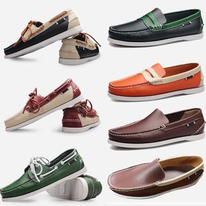 Sneakers de taille décontractée Designer grand voile pour hommes en cuir authentique British Driving Single Chaussures pour hommes Trainers de chaussures 38-45 Gai 535 508