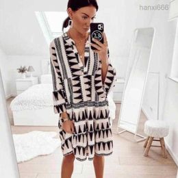 Summer Summer Géométrique Print Femme Long V Neck Beach Short pour les femmes 2021 PARTIE DRUP DROW ROBE FEMME