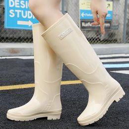 Décontracté semelle épaisse anti-dérapant dames bottes de randonnée mode d'hiver bottes de pluie pour femmes haute cheville imperméable durable filles chaussures de pluie 240102