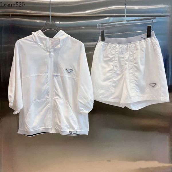Survêtements décontractés Designer crème solaire vêtements femmes Cardigan veste à glissière manteau Shorts ensemble marque costume de sport