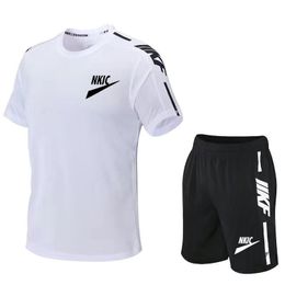 Zomer Merk LOGO Trainingspak mannen Tweedelige Set Casual T-Shirt En Shorts Set Heren Sport Pak Mode Korte mouw Heren Pakken
