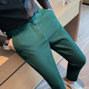 Pantalones de gofres informales Cortes de moda de Otoño Corea Corana C C C C