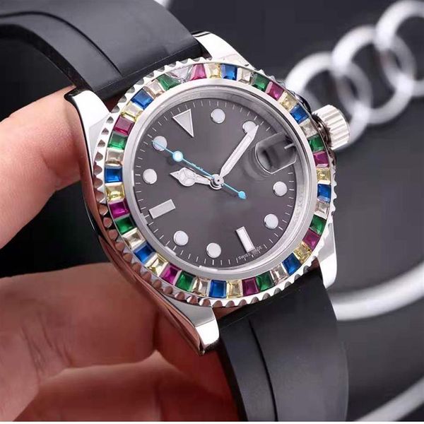 Montres décontractées Mouvements automatiques originaux Bracelet en caoutchouc Première qualité Saphir miroir Montre homme Coloré Diamant Décoration Watch266A