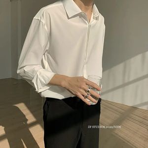 Chemise blanche décontractée pour hommes, couleur unie, chemise à manches longues en soie glacée, Harajuku, haut ample, qualité drapée, blanc, Streetwear japonais 240304