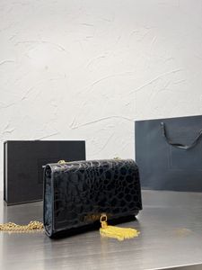 Sac de créateur de femmes décontractées sac de chaîne de mode Crocodile Imprimé un sac d'épaule Luxury Tote Purse Black Tassel Leather 2023