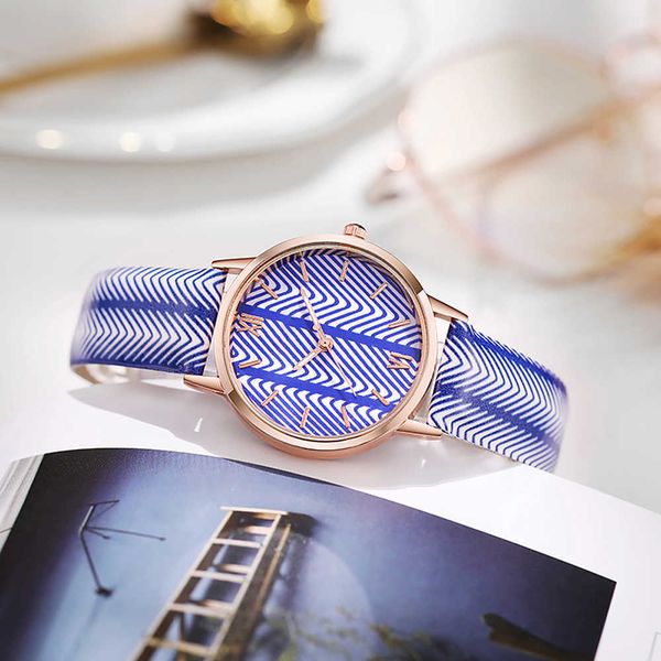 Reloj de pulsera informal con espiral romántico para mujer, pulsera de cuero de diseñador colorido, reloj sencillo para mujer