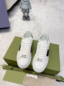 Chaussures décontractées pour femmes, petit créateur blanc, version luxueuse, cuir de vachette en soie italienne importé pour couples, personnalisables