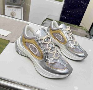 Chaussures de concepteur de run sneaker runder broderie entrelange g shoe masque turquoise mode caoutchouc semelle entraîneur 98968