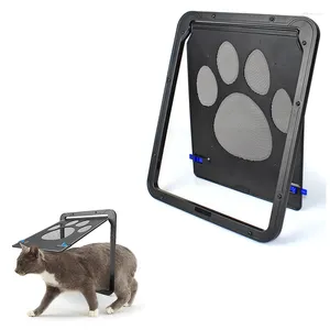 Portadores de gatos Puerta de la aleta de puerta para perros para gatitos de cachorros Cats cerrados con cerradura Pet 4 vías ventana de pantalla magnética de plástico