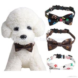 Collares para gatos Lleva un collar separable con pajarita y campana Patrón de flor antiguo clásico Perro de diseño ajustable 711 pulgadas para gatito Dh0Ro