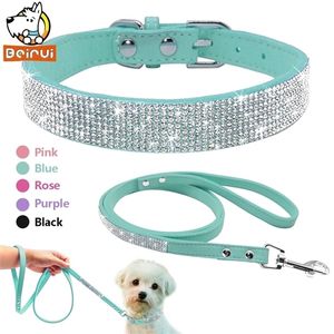 Colliers de chat laisses en cuir suédé collier de chien ensemble de laisse strass cristal matériau souple réglable petits chiens chat animaux colliers laisse Chihuahua 231011