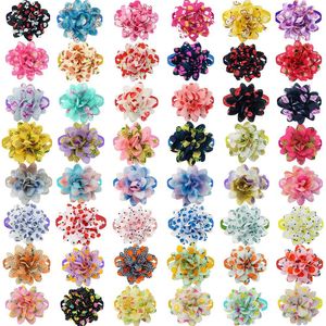 Costumes de chat 3050pcs Mix Couleur Pet Dog Bow Tie Fleur Accessoires de toilettage Réglable Produits de vacances Petit 230825