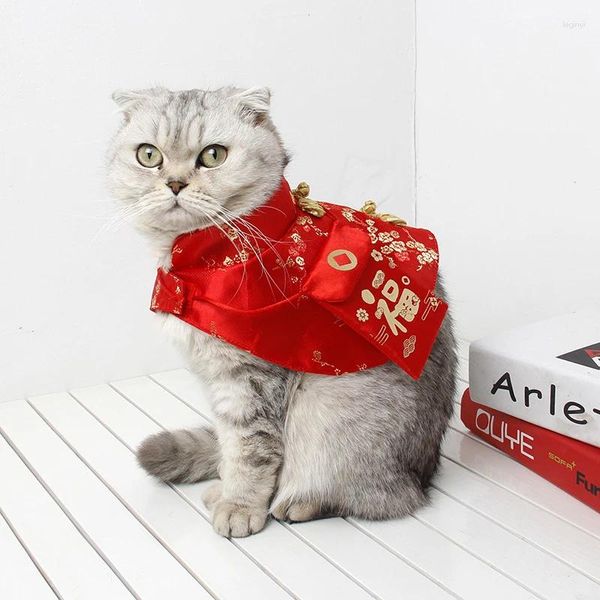 Disfraces de gato Perro mascota Ropa de estilo chino Festival de primavera Cuello de capa Sobre rojo Collar de año de Navidad Pajarita Productos de disfraces