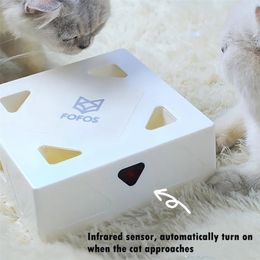 Jouet de chasse au chat électrique Sqaure Magic Box Smart Teasing Stick Crazy Game Interactive Feather ching Mouse 220423