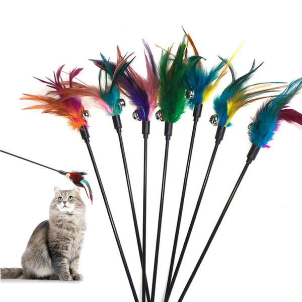 Cat Teaser Funny 65cm pour animal de compagnie chatonne interactive avec cloche et plumes pour chats Testing Stick Wire Chaser Wand jouet aléatoire Couleur s w Rom