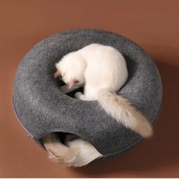 Kattenspeelgoed Vilten kattennestbed Interactief tunnelspeelgoed Huisdierbed voor katten Kitten Puppy Half gesloten donutvorm grotbedden Tunnelhuismand 231011