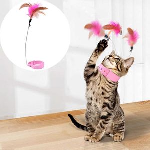 Jouets interactifs pour chat Jouets pour chat Drôle Plume Teaser Stick avec Bell Collier pour animaux de compagnie Chaton jouant Teaser Wand Jouets de formation pour chats Fournitures G230520