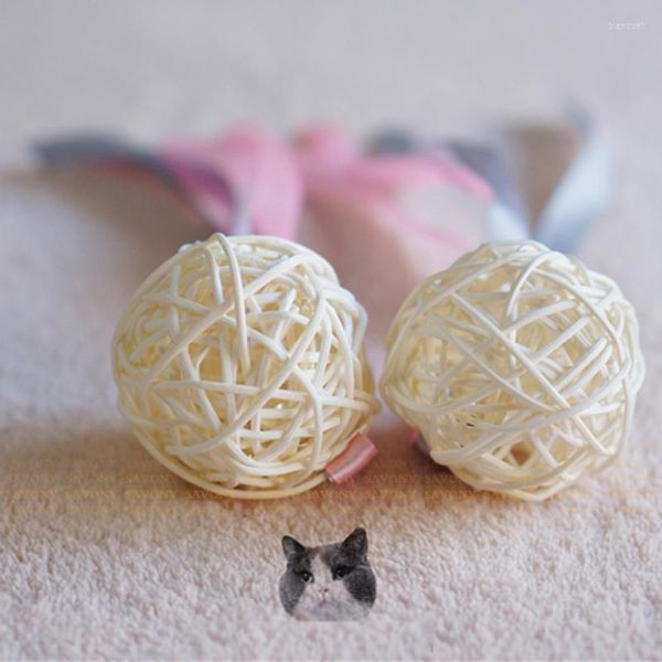 Jouets pour chats Pet Cats Toy Balles de canne tissées en rotin naturel préférées avec Jingle Bells