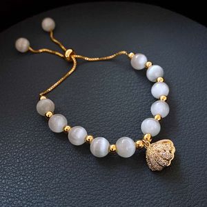 CATS Eye Stone Shell Pearl Bracelet Womens Net Red Bracelet Studenten vriend Koreaanse versie eenvoudig ins minderheidsontwerp