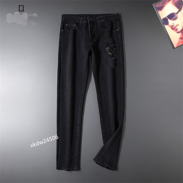 Causal Men Jeans New Fashion Mens Stylist Black Blue Skinny Ripped détruit Stret Slim Fit Hip Hop Pantalon Top Quality B9