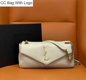 CC Bag Designer Tote Bag Bag Luxury Purse Chaule Feuring Mujer Bolso de cuero Y Moda Bolso de moda Blanco Crossbody New Crossbody Golding Bolses de noche 26 cm