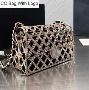 CC -tas Andere tassen 2023SS Designer Gold Metal Hollow Flap Bag met ritssluiting Lederen zak gevoerde Classic Check Hardware Chain Crossbody Tassen Premium Luxury Ladies Mini S