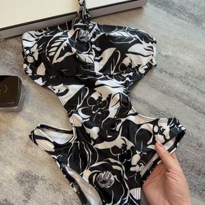 CC Bikini Designer Sexy Women's Chanells Swimwwear Hot Sell Sweet Free Free Women Letter Imprimé court set Thongs Bra Beach Party Channel Swim Wear 342