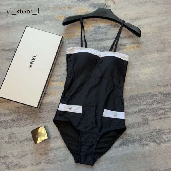 CC Bikini Designer Traje de baño de mujer sexy Traje de baño vendedor caliente Envío gratis Carta de mujer Conjunto corto Tangas Sujetador Fiesta en la playa Chanele Traje de baño Ropa de baño 1001